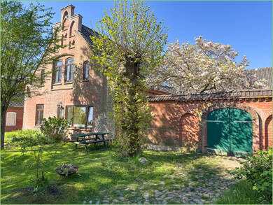 Einfamilienhaus zum Kauf 495.000 € 14 Zimmer 510 m² 1.360 m² Grundstück Tetenbüll 25882