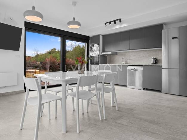 Doppelhaushälfte zum Kauf 570.000 € 5 Zimmer Porec 52440