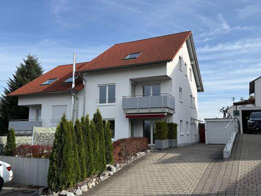 Doppelhaushälfte zur Miete 1.500 € 5 Zimmer 160 m² 320 m² Grundstück frei ab 01.02.2026 Leutkirch Leutkirch im Allgäu 88299