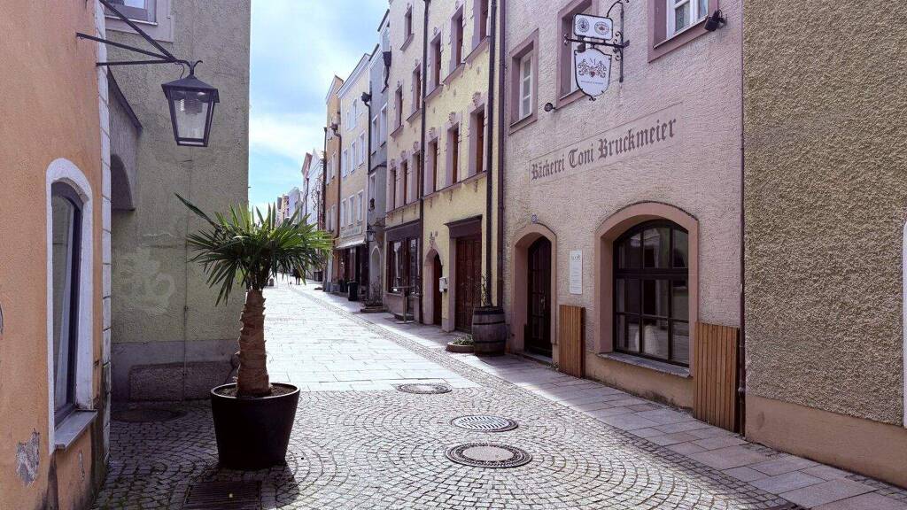 Gastronomie/Hotel zur Miete 1.000 € Marienberg Burghausen 84489