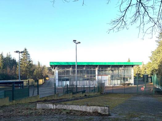 Lagerhalle zur Miete 9.000 € 1.550 m² Lagerfläche Adendorf Lüneburg 21339