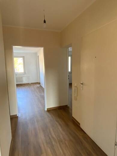 Wohnung zur Miete 723 € 4 Zimmer 93,8 m² 6. Geschoss frei ab 01.06.2025 Büdinger Straße 1 Hanau Hanau 63452