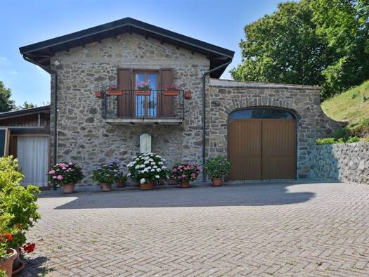 Haus zum Kauf 350.000 € 120 m² 10.000 m² Grundstück Barga 55051