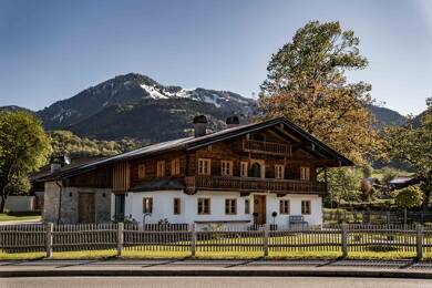 Bauernhaus zum Kauf 5 Zimmer 220 m² 1.900 m² Grundstück Unterwössen Unterwössen 83246