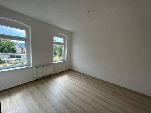 Wohnung zur Miete 500 € 4 Zimmer 95 m² 1. Geschoss frei ab sofort Goethestr. 19 Greiz 07973