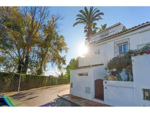 Reihenhaus zur Miete 7.000 € 4 Zimmer 160 m² Estepona 29688