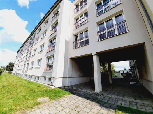 Wohnung zur Miete 369 € 3 Zimmer 61,6 m² 2. Geschoss frei ab sofort Gerhart-Hauptmann Straße 2 Lauchhammer 01979