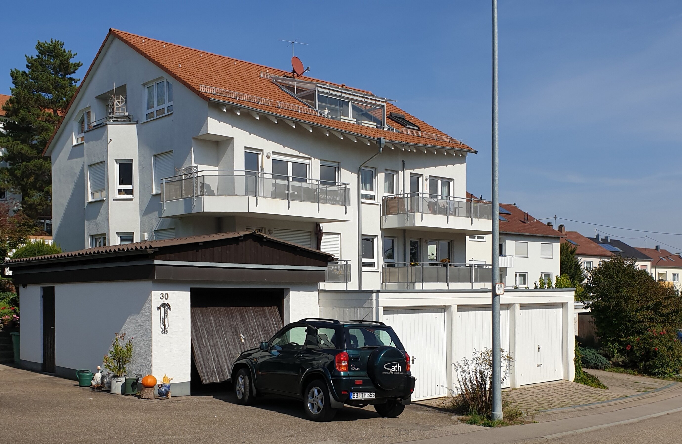 Wohnung zum Kauf provisionsfrei 395.000 € 4 Zimmer 106 m²<br/>Wohnfläche 3.<br/>Geschoss ab sofort<br/>Verfügbarkeit Hauffstr. 28 Höfingen Leonberg 71229