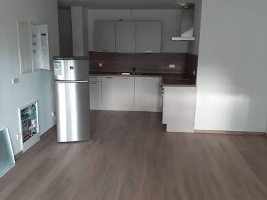 Wohnung zur Miete 810 € 2 Zimmer 58,6 m² frei ab 01.08.2025 Fürther Straße 57a Zirndorf Zirndorf 90513