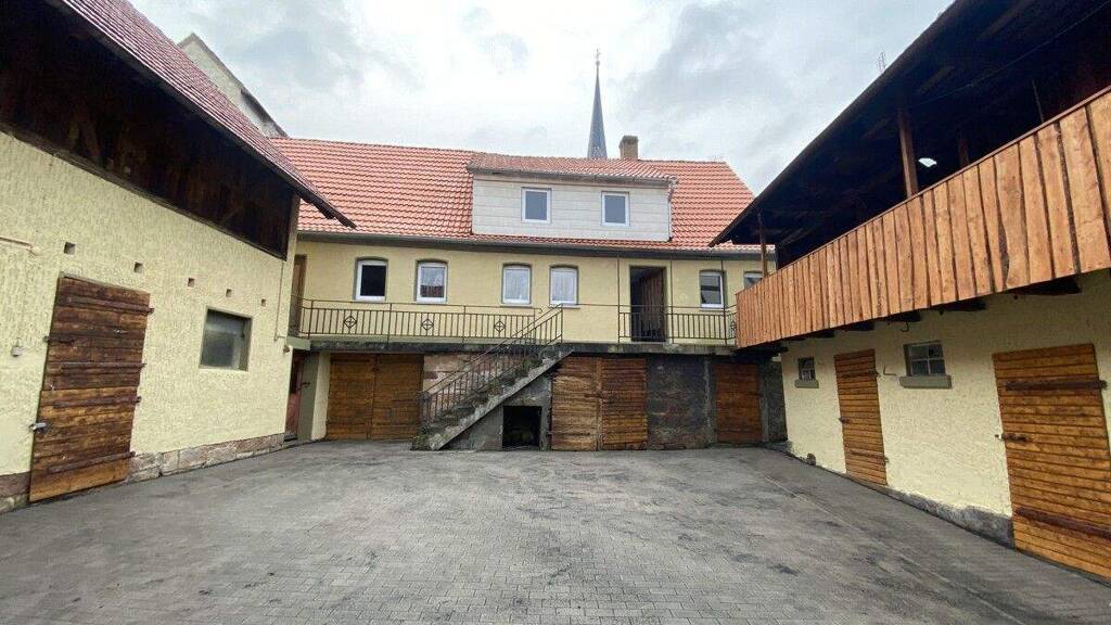 Bauernhaus zum Kauf 156.550 € 7 Zimmer 170 m² 632 m² Grundstück frei ab sofort Wegfurt 97653
