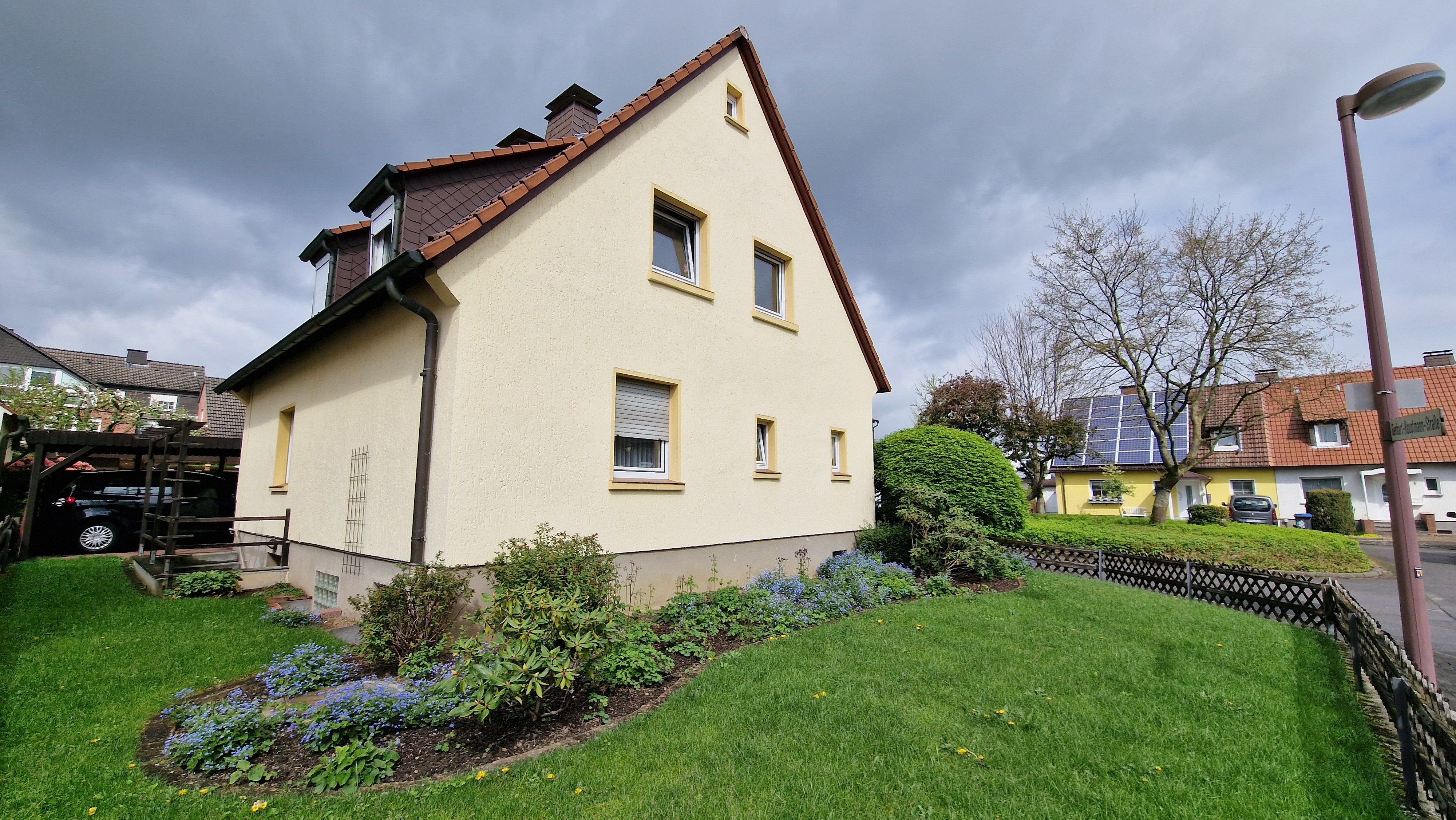 Einfamilienhaus zur Miete 1.400 € 7 Zimmer 140 m²<br/>Wohnfläche 447 m²<br/>Grundstück ab sofort<br/>Verfügbarkeit Stadtzentrum Werl 59457