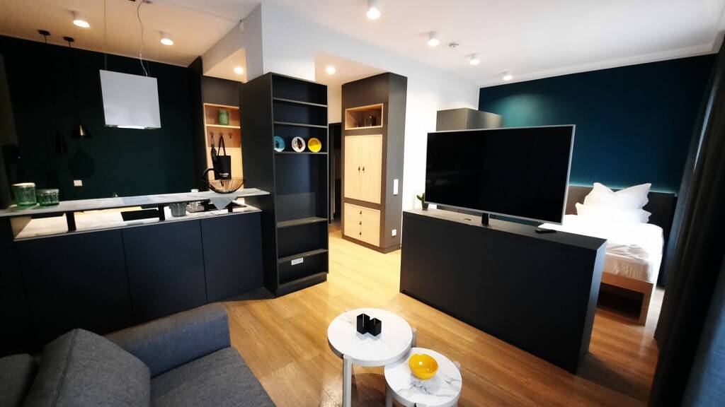 Studio zur Miete 1.299 € 1 Zimmer 42 m² 4. Geschoss Leibnizstraße 3-4 Charlottenburg Berlin 10625