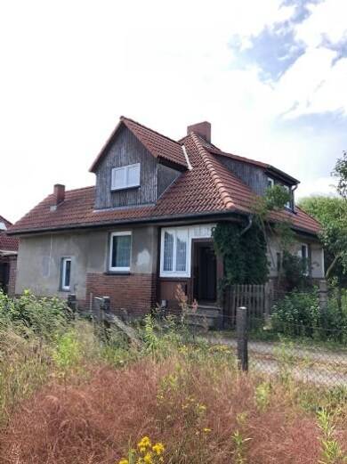 Einfamilienhaus zur Miete 780 € 3 Zimmer 80 m² 868 m² Grundstück Am Berge 5 Lalendorf Lalendorf 18279