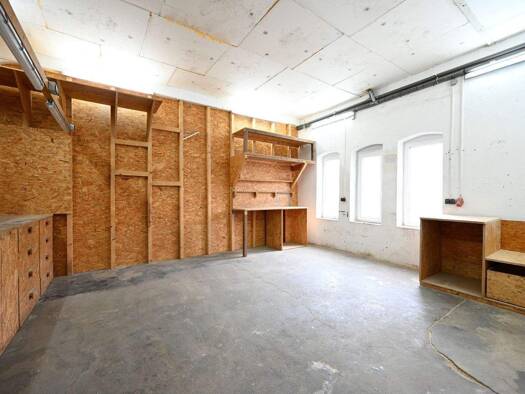 Produktionshalle zur Miete 1.975 € 250 m² Lagerfläche Westfalenstr. Steele Essen 45276