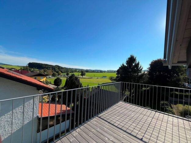 Terrassenwohnung zum Kauf - Erstbezug 463.000 € 3 Zimmer 86 m² 2. Geschoss frei ab sofort Berndorf bei Salzburg 5165