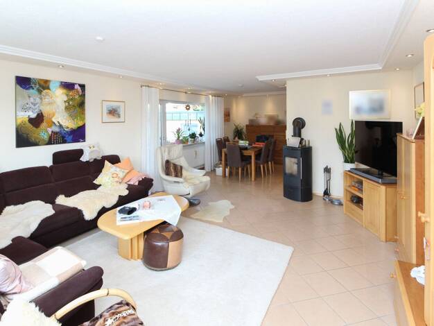 Wohnung zur Miete 1.080 € 4 Zimmer 118 m² Marbach Petersberg 36100
