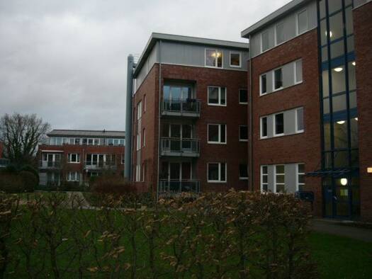 Wohnung zur Miete 900 € 2,5 Zimmer 71 m² Geschoss 1/4 frei ab 01.05.2026 Heidekamp 17 Ahrensburg 22926