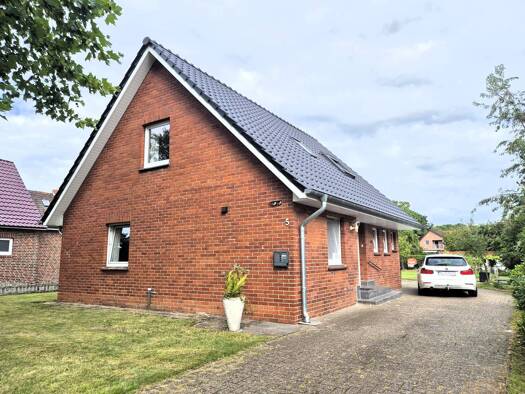 Einfamilienhaus zum Kauf 299.000 € 5 Zimmer 105,4 m² 1.172 m² Grundstück Großenkneten 26197