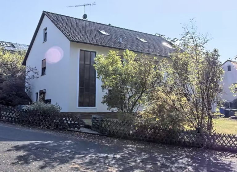 Haus zum Kauf 295.000 € 276 m²<br/>Wohnfläche 865 m²<br/>Grundstück ab sofort<br/>Verfügbarkeit Odershausen Bad Wildungen 34537