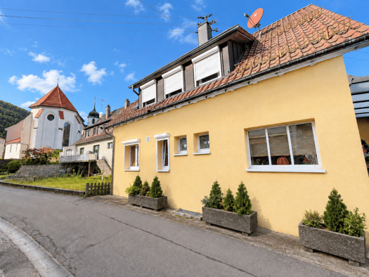Einfamilienhaus zum Kauf 376.000 € 7 Zimmer 119 m² 187 m² Grundstück Wiesensteig 73349