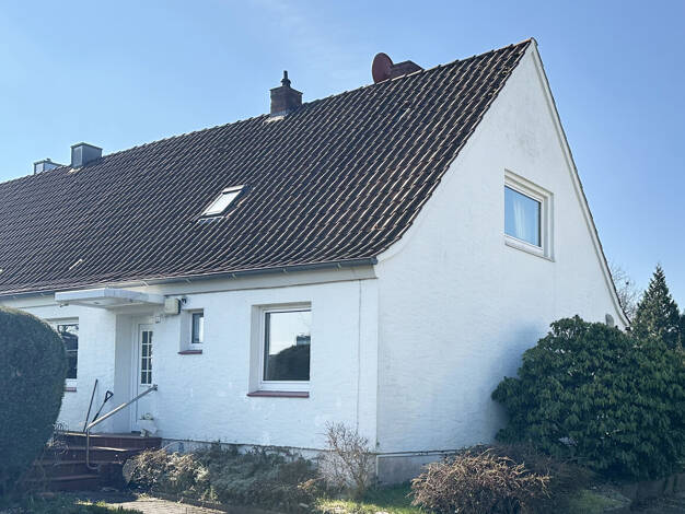 Doppelhaushälfte zum Kauf 345.000 € 4 Zimmer 92 m² 916 m² Grundstück Glinde 21509