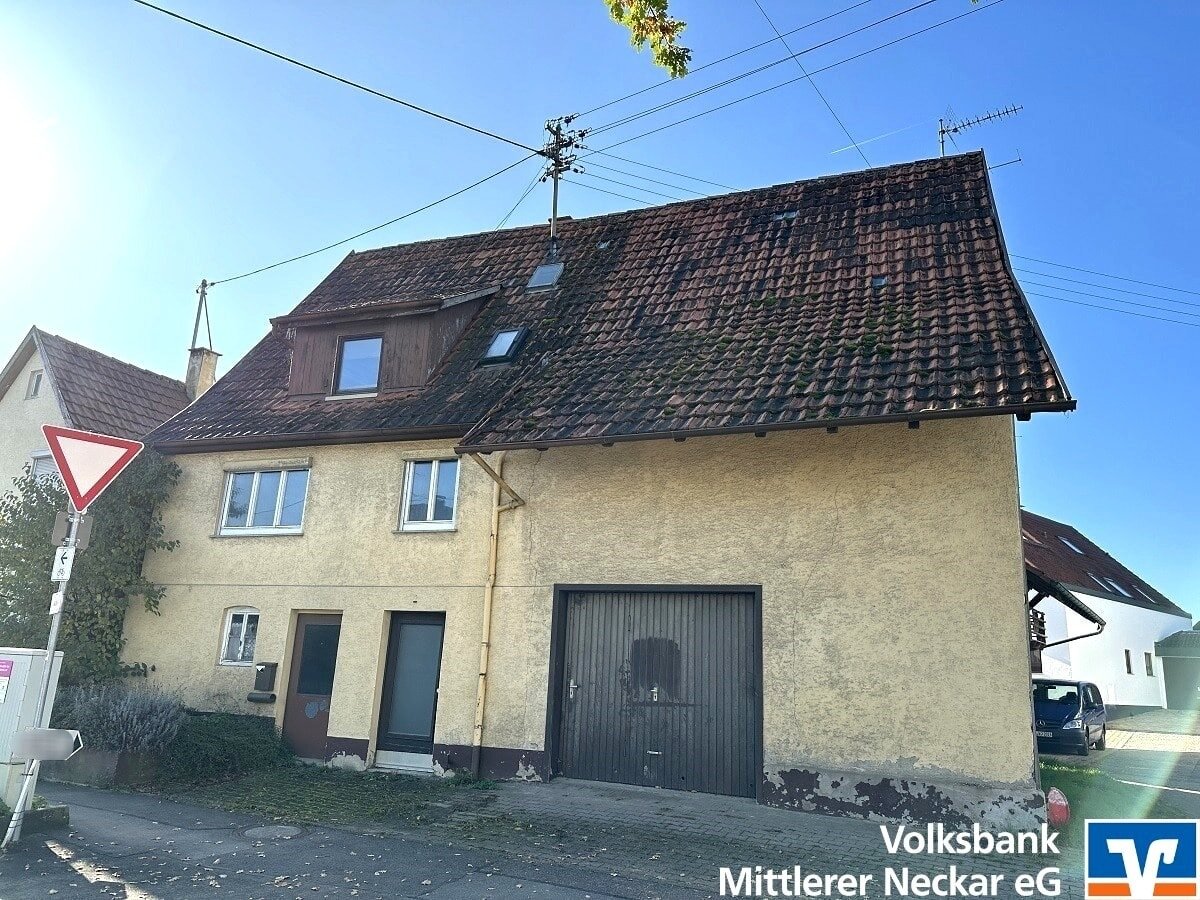 Einfamilienhaus zum Kauf 195.000 € 6 Zimmer 95,3 m²<br/>Wohnfläche 211 m²<br/>Grundstück ab sofort<br/>Verfügbarkeit Wolfschlugen 72649