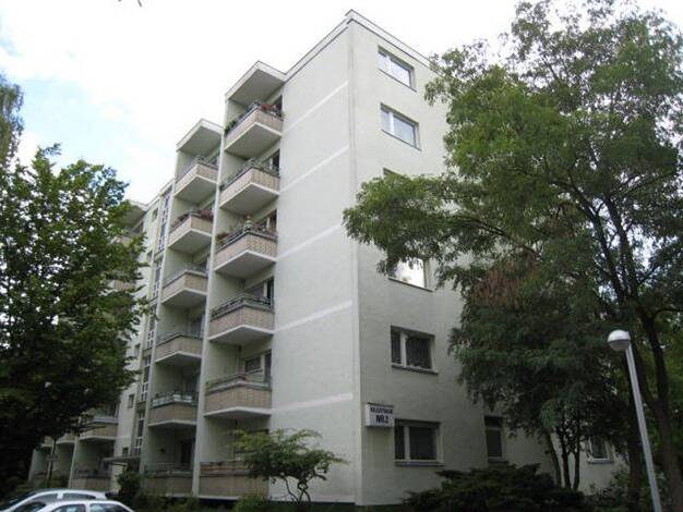 Studio zur Miete nur mit Wohnberechtigungsschein 205 € 1 Zimmer 28,4 m² 2. Geschoss frei ab sofort Belßstr. 2- 4 Marienfelde Berlin 12277