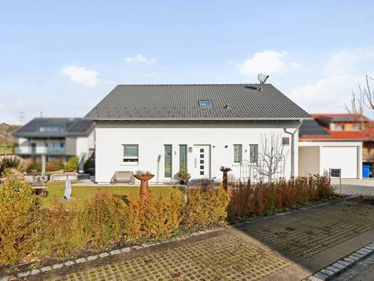 Einfamilienhaus zum Kauf 550.000 € 5 Zimmer 175 m² 495 m² Grundstück Birndorf Albbruck / Birndorf 79774