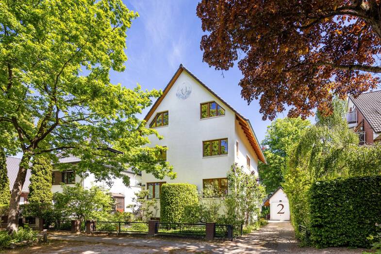 Haus zum Kauf 1.600.000 € 7,5 Zimmer 252 m² 633 m² Grundstück Marienthal Hamburg 22043