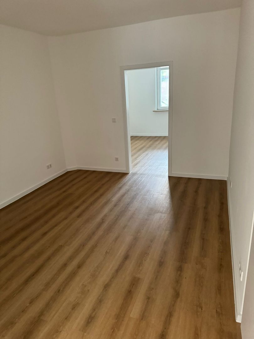 Wohnung zur Miete 700 € 3,5 Zimmer 99 m²<br/>Wohnfläche ab sofort<br/>Verfügbarkeit Duisburger Str. Innenstadt Dinslaken 46535