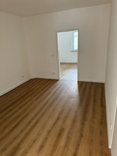 Wohnung zur Miete 700 € 3,5 Zimmer 99 m² frei ab sofort Duisburger Str. Innenstadt Dinslaken 46535