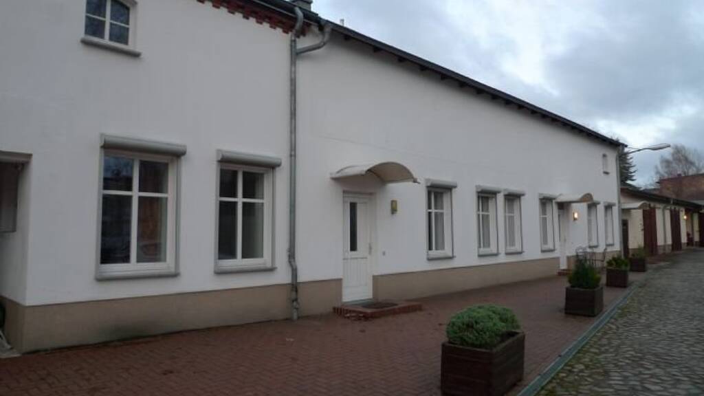 Studio zur Miete 441 € 1 Zimmer 49 m² EG Wilhelm-Külz-Str. 43 Mitte Cottbus 03046