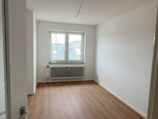 Wohnung zur Miete 697 € 4 Zimmer 81,9 m² Geschoss 2/3 frei ab 01.10.2026 Basaltstraße 10 Daun Daun 54550