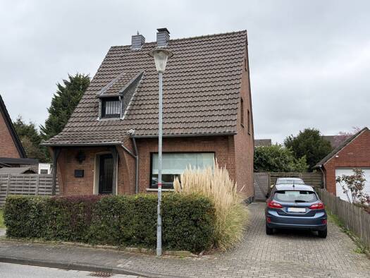 Einfamilienhaus zum Kauf 345.000 € 4 Zimmer 94 m² 571 m² Grundstück Kapellen-Mitte Moers 47447