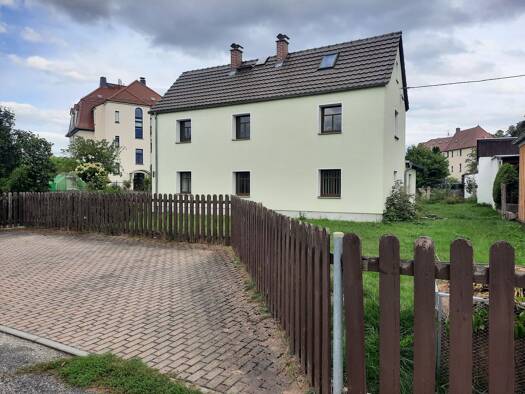 Einfamilienhaus zum Kauf 165.000 € 5 Zimmer 90 m² 470 m² Grundstück frei ab sofort Neukirchen Neukirchen/Pleiße 08459