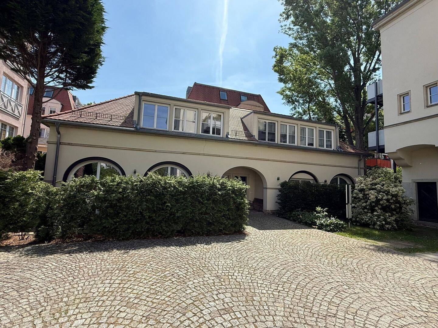 Property thumbnail 2