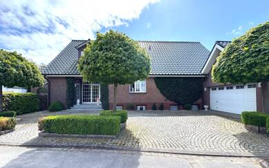 Haus zum Kauf 630.000 € 6 Zimmer 265 m² 805 m² Grundstück frei ab sofort Hamberge 23619
