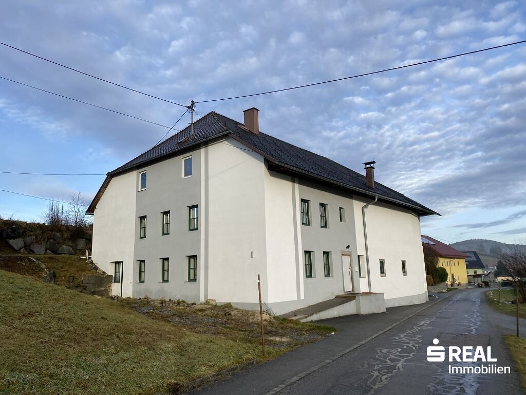 Haus zum Kauf 329.000 € 200 m²<br/>Wohnfläche 6.408 m²<br/>Grundstück Nebelberg 4155