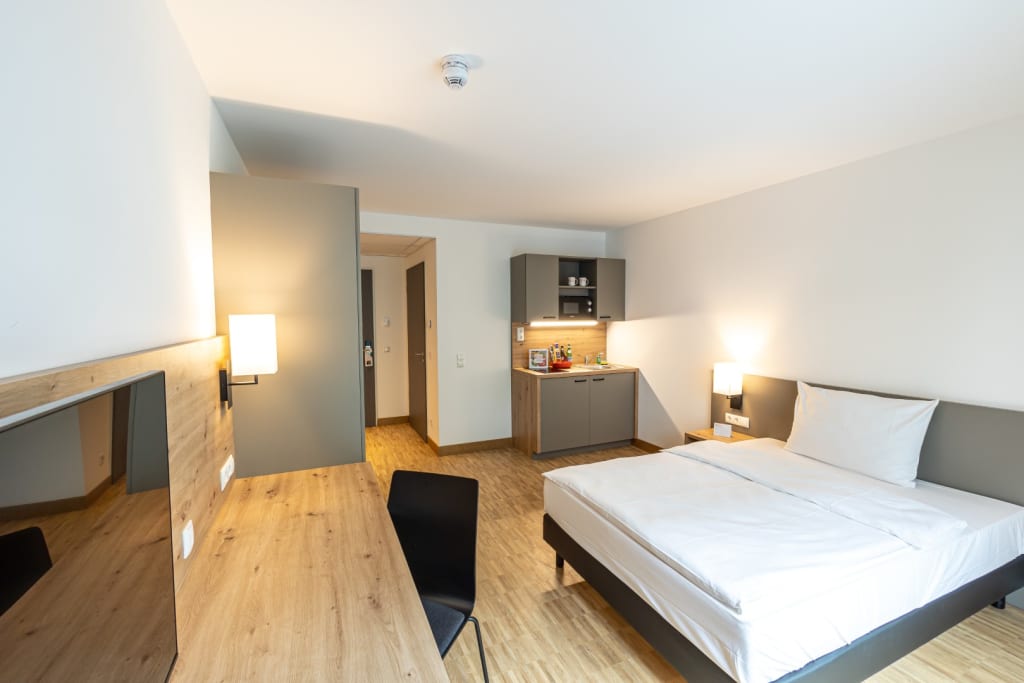 Wohnung zur Miete Wohnen auf Zeit 1.709 € 1 Zimmer 18 m²<br/>Wohnfläche 19.12.2024<br/>Verfügbarkeit Wernerstraße Siegelberg Stuttgart 70469