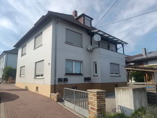 Wohnung zur Miete 750 € 3 Zimmer 88 m² Geschoss 1/2 frei ab 01.10.2026 Gambach Münzenberg 35516