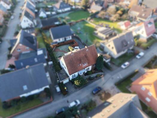 Einfamilienhaus zum Kauf 443.300 € 10 Zimmer 246,5 m² 692 m² Grundstück Lechtingen Wallenhorst 49134