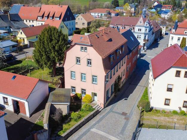 Mehrfamilienhaus zum Kauf 215.000 € 6 Zimmer 107,3 m² 309 m² Grundstück Kamenzer Straße 1 Elstra Elstra 01920