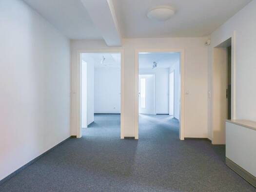 Bürofläche zur Miete 1.015 € 6 Zimmer 145 m² Bürofläche teilbar ab 145 m² Balingen Balingen 72336