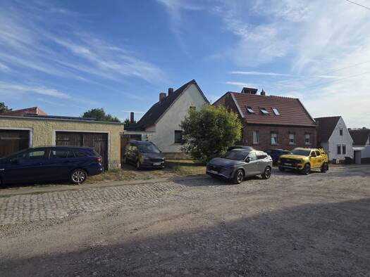 Einfamilienhaus zum Kauf provisionsfrei 53.500 € 6 Zimmer 97 m² 456 m² Grundstück Ernst-Thälmann-Ring 165 A Beesenlaublingen Könnern 06420