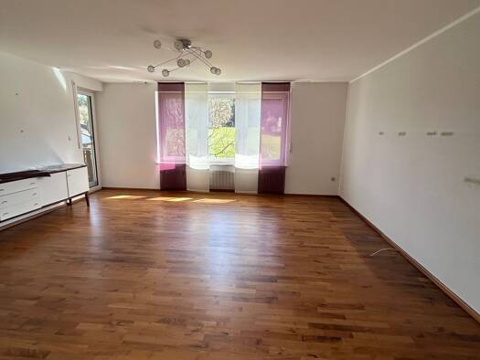 Wohnung zur Miete 1.200 € 4 Zimmer 110 m² Geschoss 1/2 frei ab sofort Poppenricht 92284