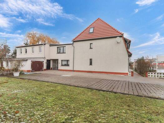 Mehrfamilienhaus zum Kauf 225.000 € 8 Zimmer 175 m² 849 m² Grundstück Wahrburg Stendal 39576