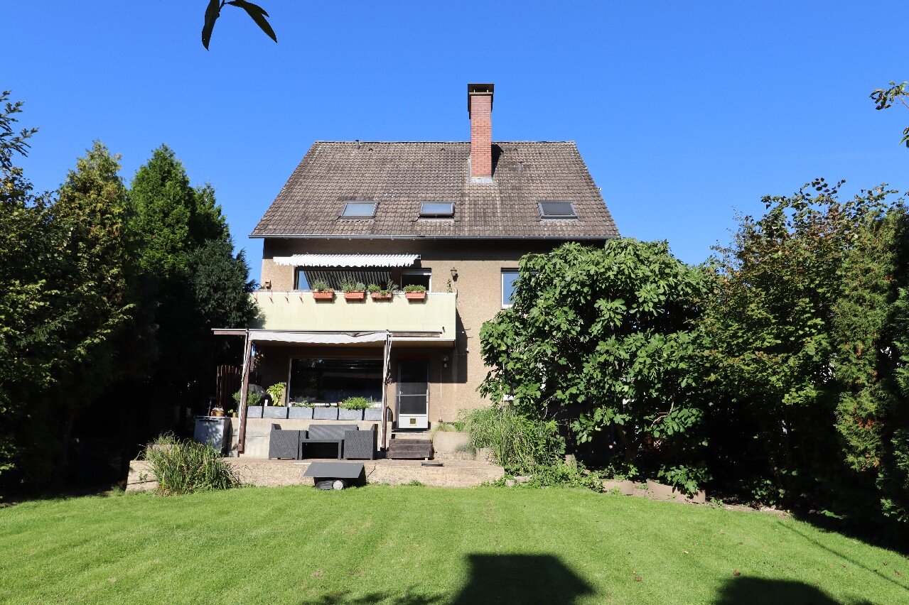 Mehrfamilienhaus zum Kauf als Kapitalanlage geeignet 859.000 € 16 Zimmer 388 m²<br/>Wohnfläche 1.005 m²<br/>Grundstück Rheindorf Leverkusen 51371