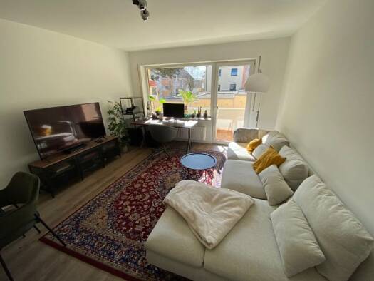 WG-Zimmer zur Miete 780 € 2 Zimmer 62 m² Geschoss 1/3 frei ab 01.05.2026 Friedenstraße 18 B Zirndorf 90513