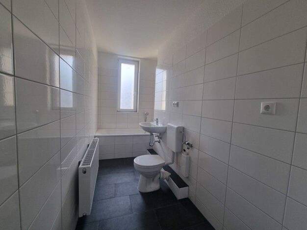 Wohnung zur Miete 518 € 2 Zimmer 57,5 m² 3. Geschoss frei ab 27.03.2026 Kefersteinstr. 10 Innenstadt Halle (Saale) 06110