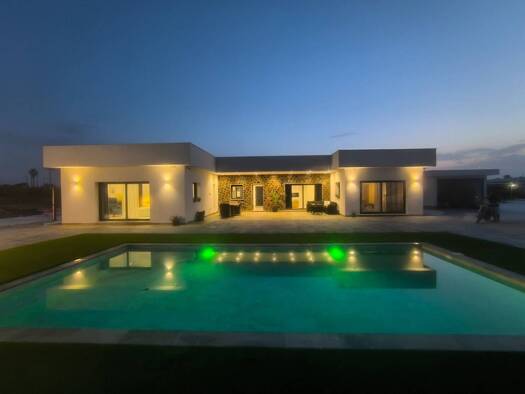 Villa zum Kauf 1.300.000 € 4 Zimmer 237 m² 11 m² Grundstück Los Montesinos 03187